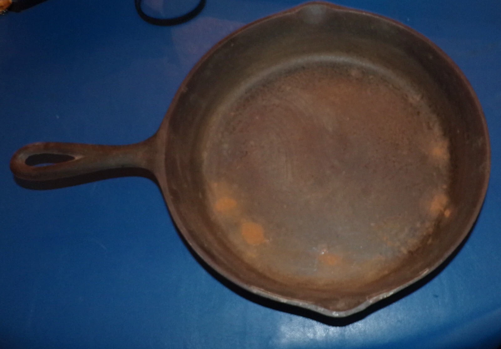 VINTAGE Cast Iron Skillet With Double Side Spouts 7 UNMARKED + Heat Ring Nice