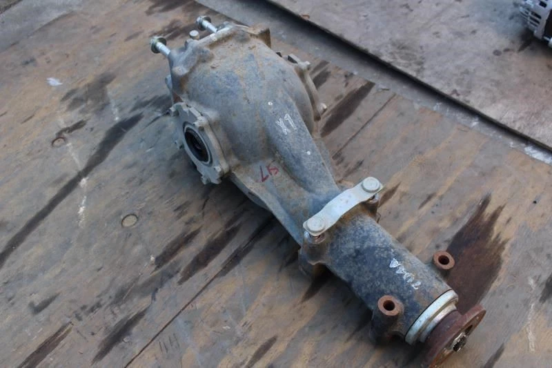 2018 SUBARU FORESTER 后部不同载体 2.0L 自动 A/T 59K 英里 — 第 3/4 张图片