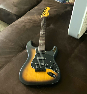 Fender Stratocaster 2017 Solid Maple Body Rosewood 21F RH 6-String Brown