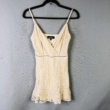Lulus Dress Womens XS White Lace Fit Flare Ruffle Hem Sundress Party Wedding