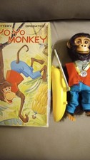VINTAGE ILLCO MADE IN JAPAN  YO-YO MONKEY BATTERY OPERATED ORIGINAL BOX