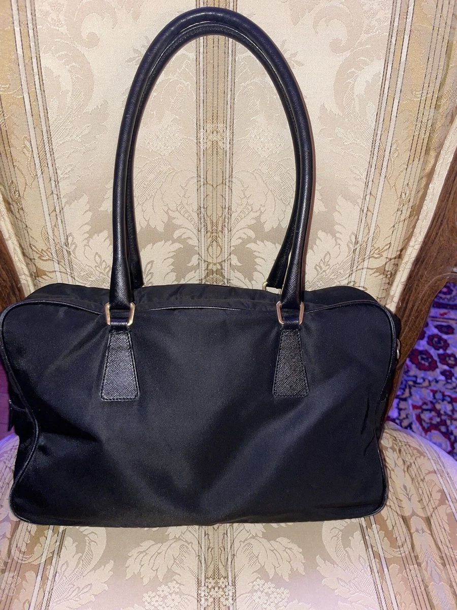 prada black leather shoulder bag