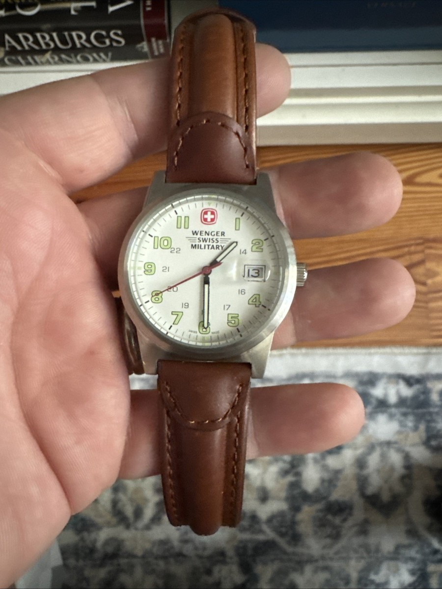 Wenger Swiss Military Date Men's Watch 7290X Runs Lb822 for sale