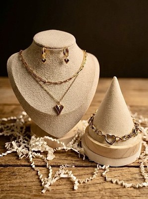 Elegant Gold Heart Jewelry Set