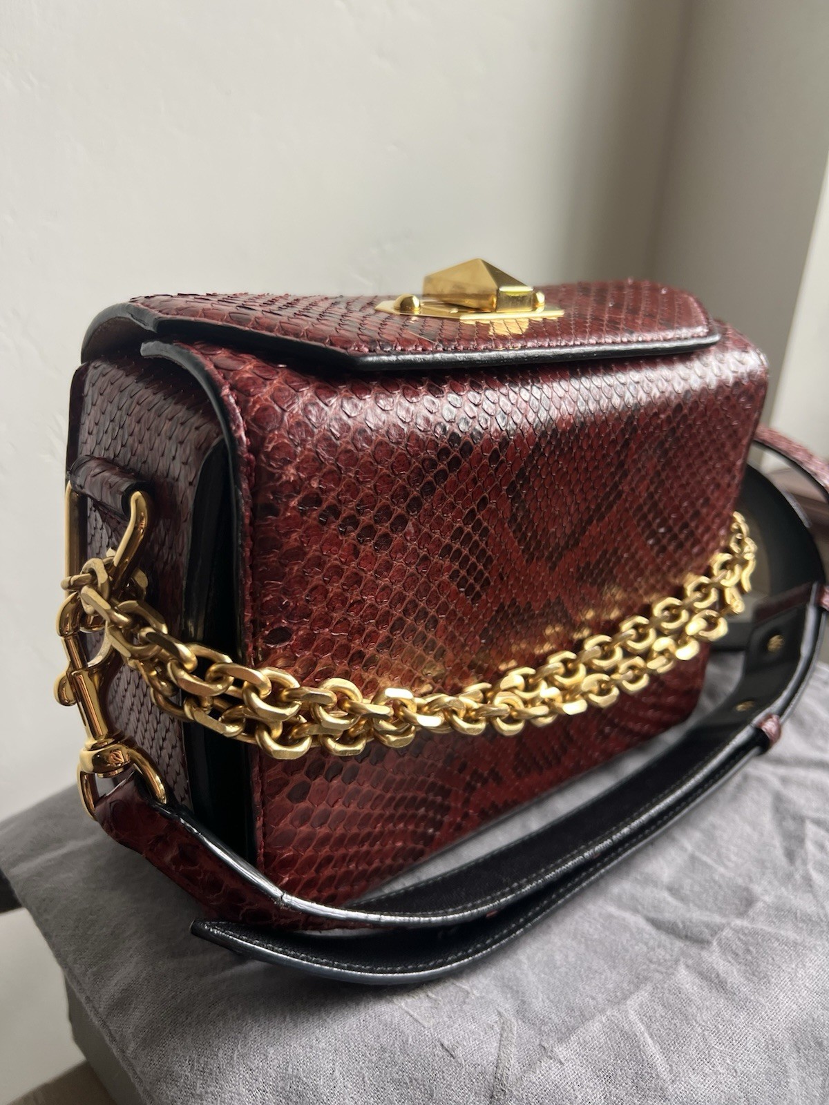 Alexander McQueen Box Bag 19 In Python - image 2