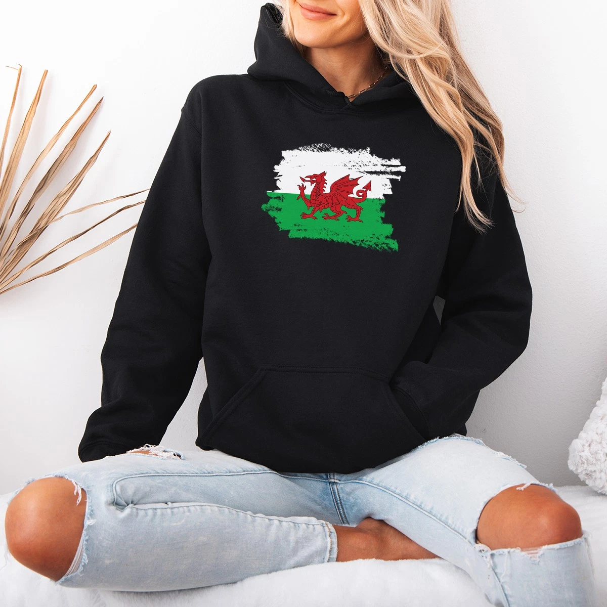 Distressed Welsh Flag Red Dragon Cymru Womens Hoodie Patriotism Wales