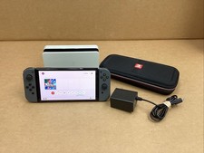 Imagen de Nintendo Switch OLED White Model HEG-001 Handheld Console 64GB