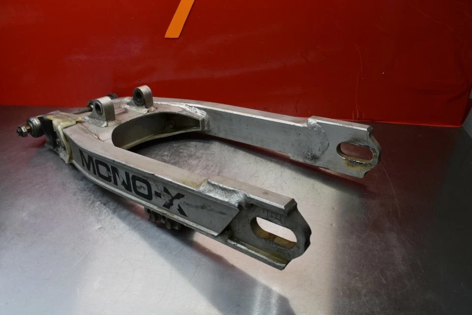 1982  Yamaha  YZ490 Swing Arm  Yz 490 82 7or  - Image 4 of 4