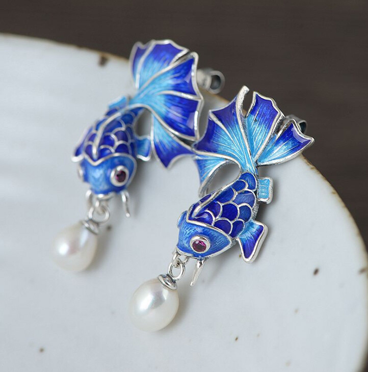 LES POULETTES BIJOUX Orecchini In Argento 925 – Piccolo Pesce Maculato Smaltato, Design Originale Con Cofanetto Regalo - 2