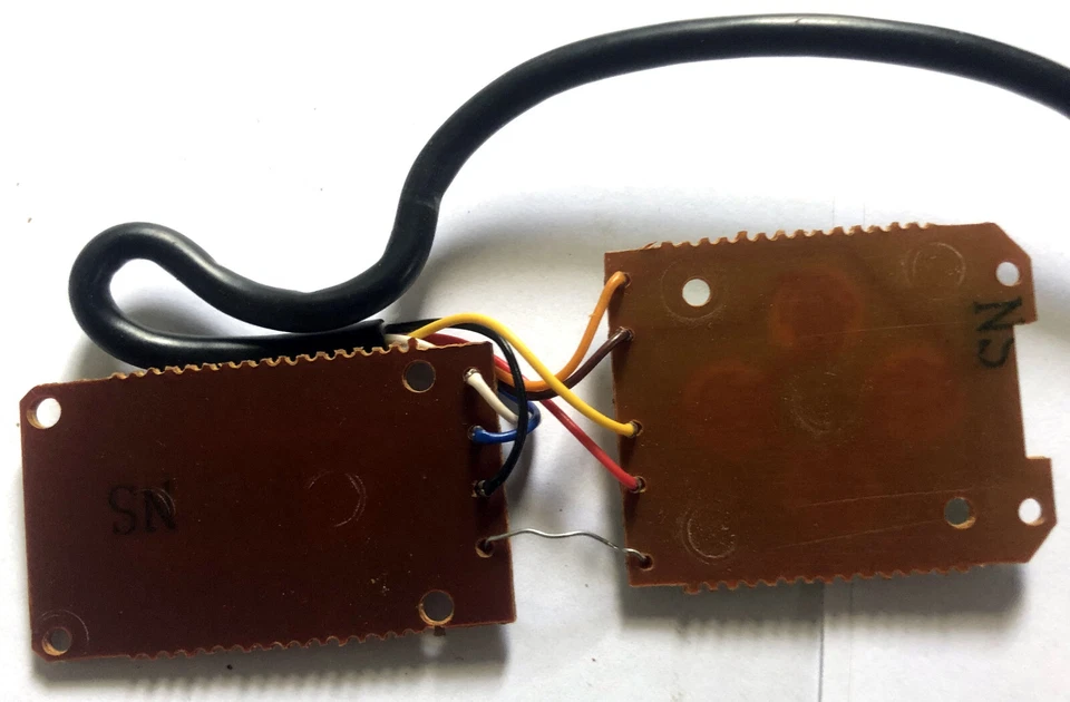 Control Board & Cable From Original Sega Master System Game Pad Controller 3020 - Image 4 of 4