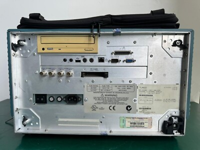 TEKTRONIX TLA 622 TLA622 LOGIC ANALYZER 68 CHANNELS W/ MAGNIVU