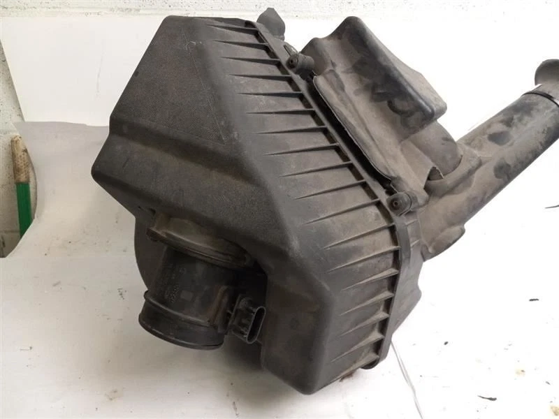 ВОЗДУХОЗАБОРНИК ОЧИСТИТЕЛЬ подходит BUICK ENCAVE 2009 - 2011 - Изображение 2 из 4