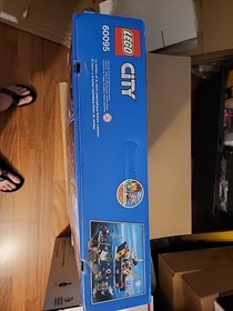 LEGO CITY: Deep Sea Exploration Vessel (60095) New In Sealed Box