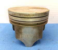 Vintage 1972 Ford 429 Police Interceptor Factory Forged Flat Top Piston Vintage 1972 Ford 429 Police Interceptor Factory Forged Flat Top Piston