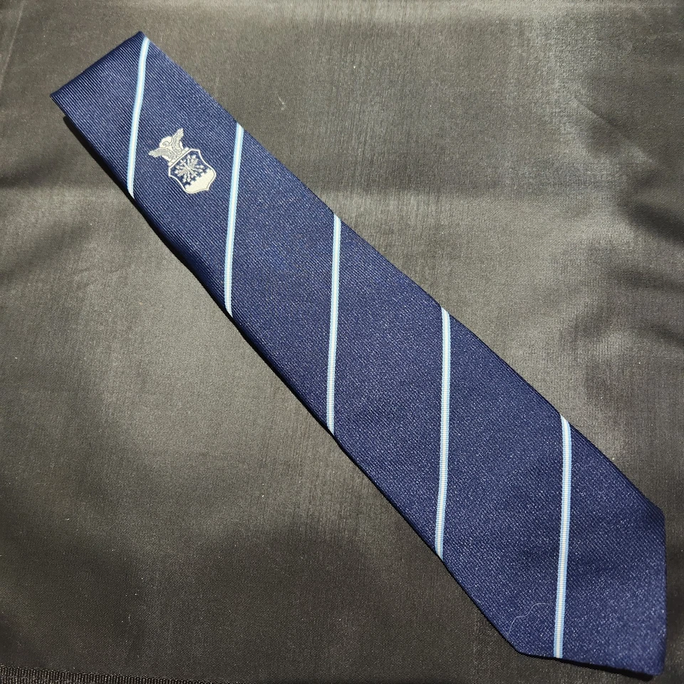 CORBATAS DE FUNDACIÓN HISTÓRICA DE LA FUERZA AÉREA (2) Azul Oscuro Emblema Raya Patriótica Foto 4 de 4