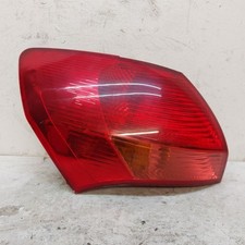 Kia Venga 2009-2014 Passenger Side N/S Outer Rear Tail Light Assembly 924011P000