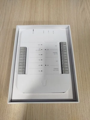 Ubiquiti UniFi Access Hub Door Access Control System - UA-Hub - Photo 1/2