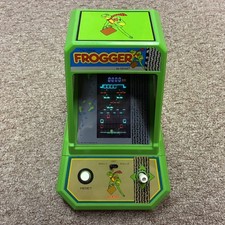 Vintage Coleco Frogger Tabletop Mini Arcade Game 1982 SEGA, Working Condition 