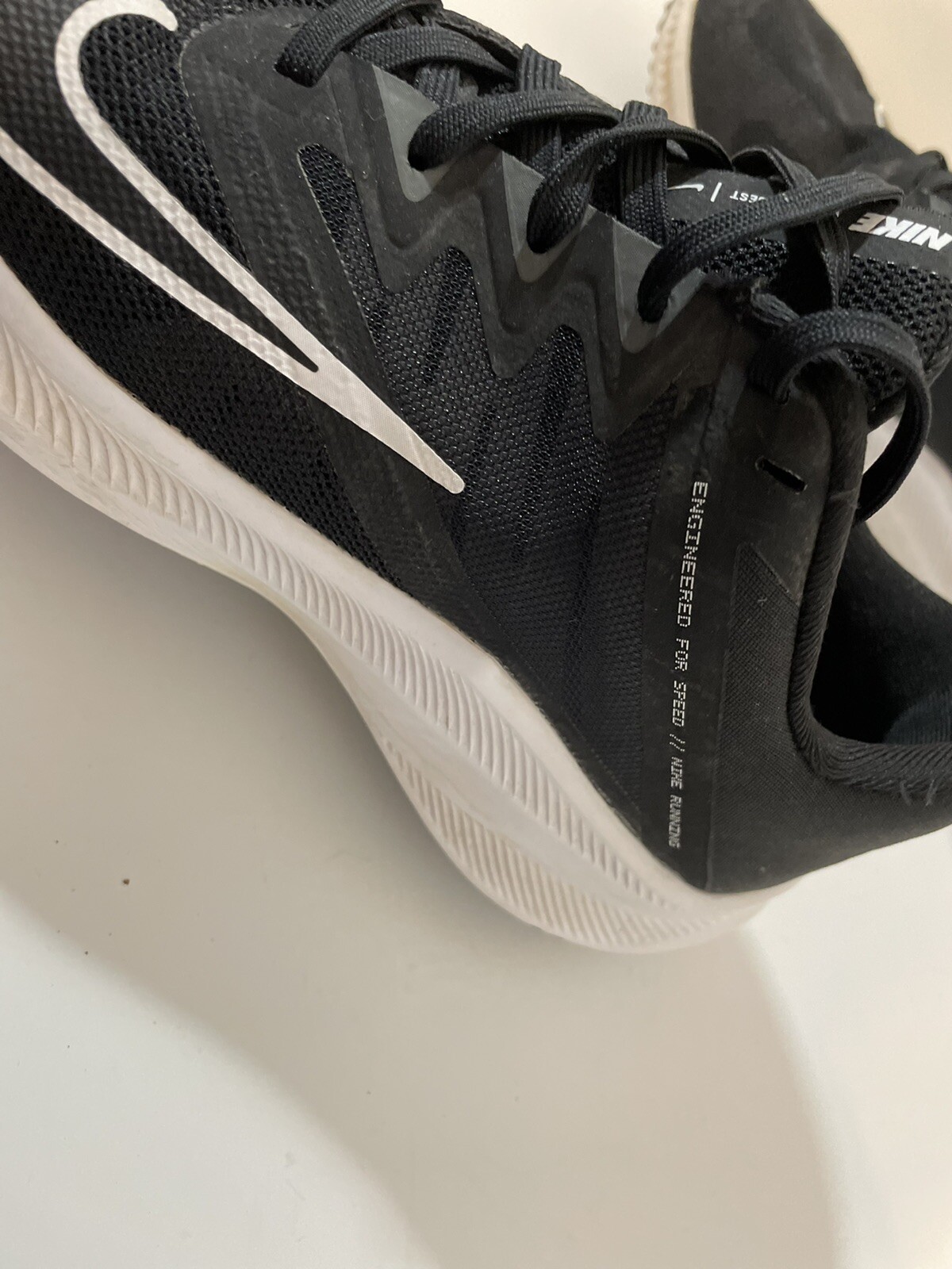 Nike Quest 3 Running Shoes Black/White Women’s size 6… Gem