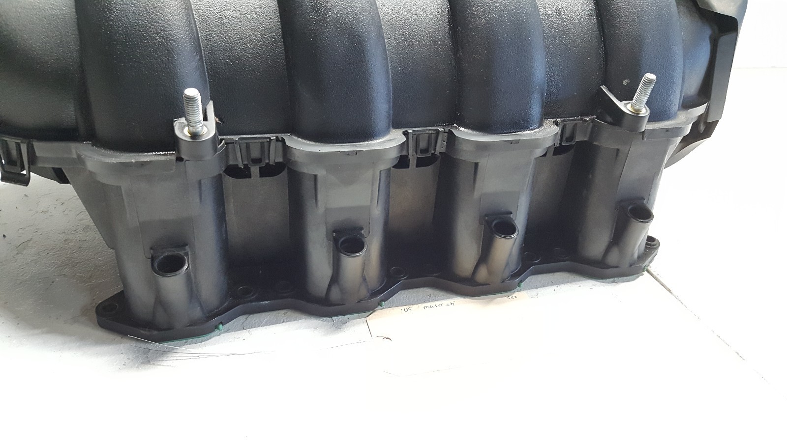 20042008 MASERATI QUATTROPORTE M139 INTAKE MANIFOLD W/ THROTTLE BODY