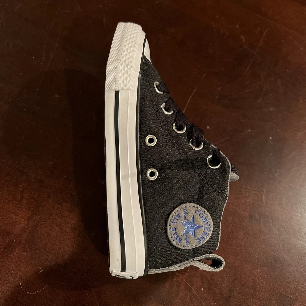 Converse Chuck Taylor All Star AXEL Mid Sneakers US Size 12 Youth