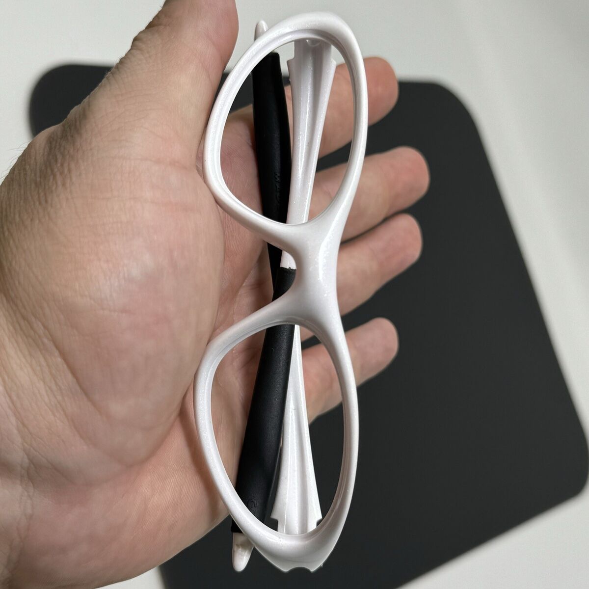 Oakley Minute 1.0 Pearl White Sunglasses Frames | eBay Oakley Minute 1.0 Pearl White Sunglasses Frames | eBay