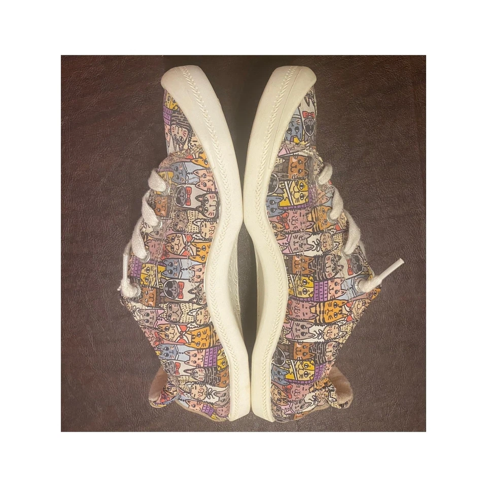 Skechers BOBS Memory Foam Cat Print Sneakers Women’s Size 7.5 Slip On Shoes - Image 3 of 4