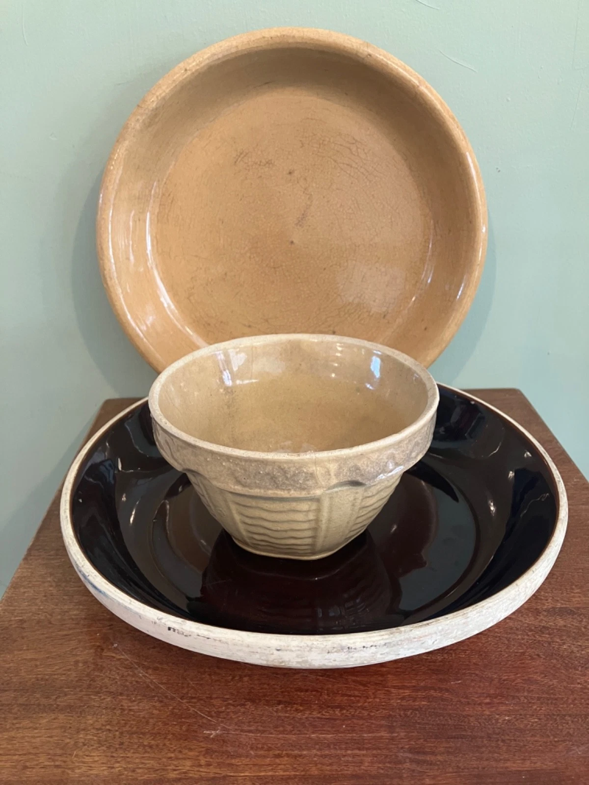 Yellow ware Vintage 1 small mixing bowl & 2 pie dishes