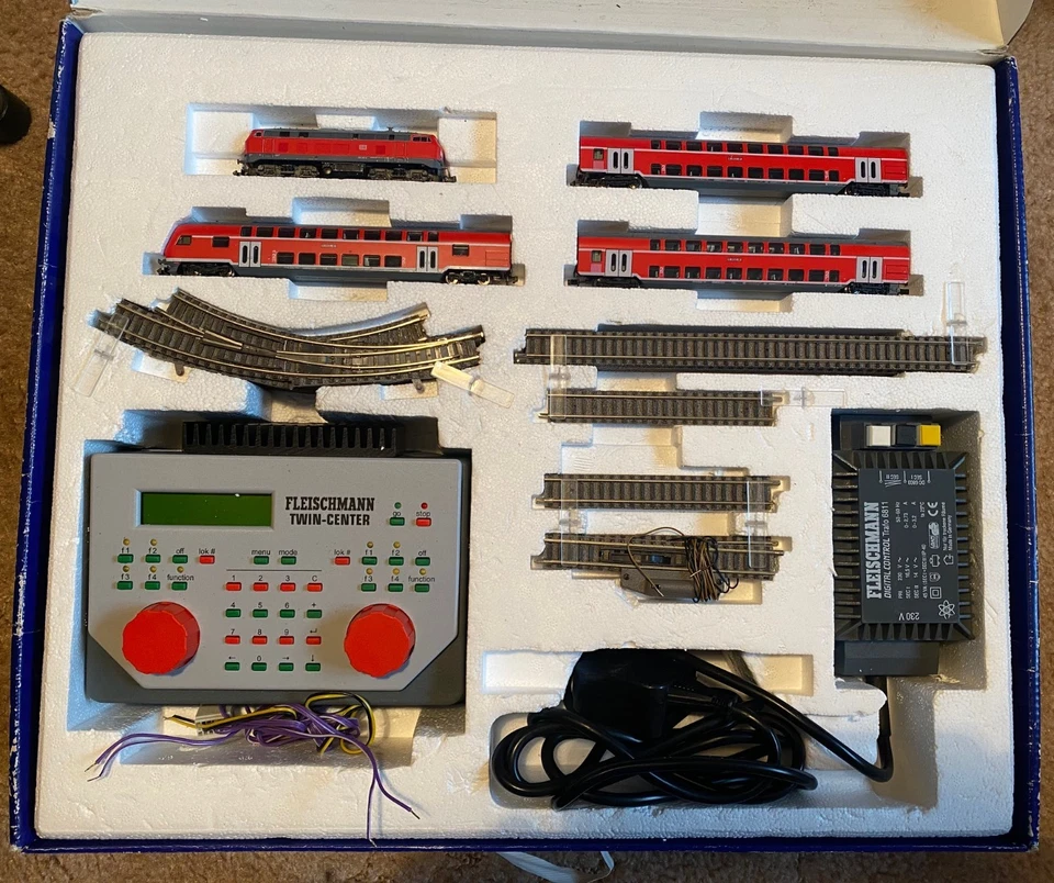 FLEISCHMANN Digital Start Set " REGIONALEXPRESS " 6 9369 - 4 Wagen Set - Spur N