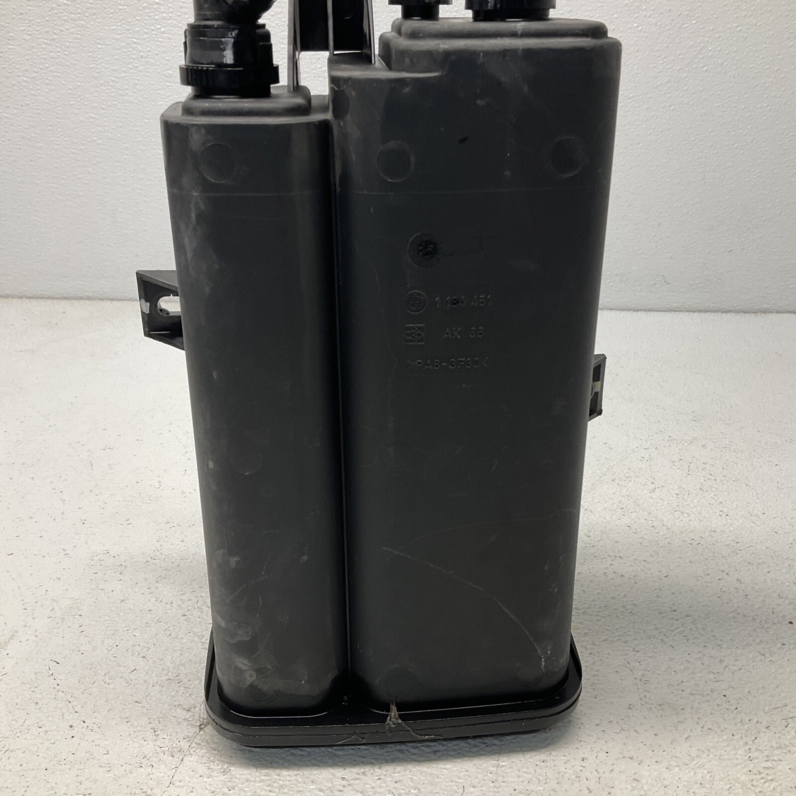 00 01 02 03 04 05 06 BMW X5 E53 Fuel Vapor Charcoal EVAP Canister OEM