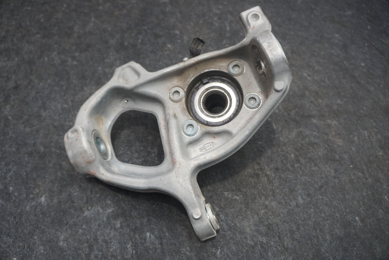 Front Left Spindle Knuckle Wheel Hub 4T0407245D Lamborghini Huracan Spyder 2016