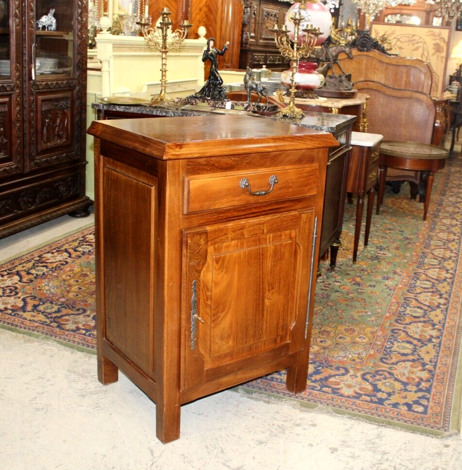 フランス アンティーク Small Oak Chest キャビネット アンティーク家具通販のキャビネット | alver サイドテーブル・ナイトテーブル・ローテーブル