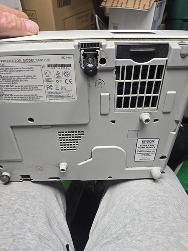 Projektor Epson Powerlite 83+ 3LCD EMP-83H - Zdjęcie 6 z 6