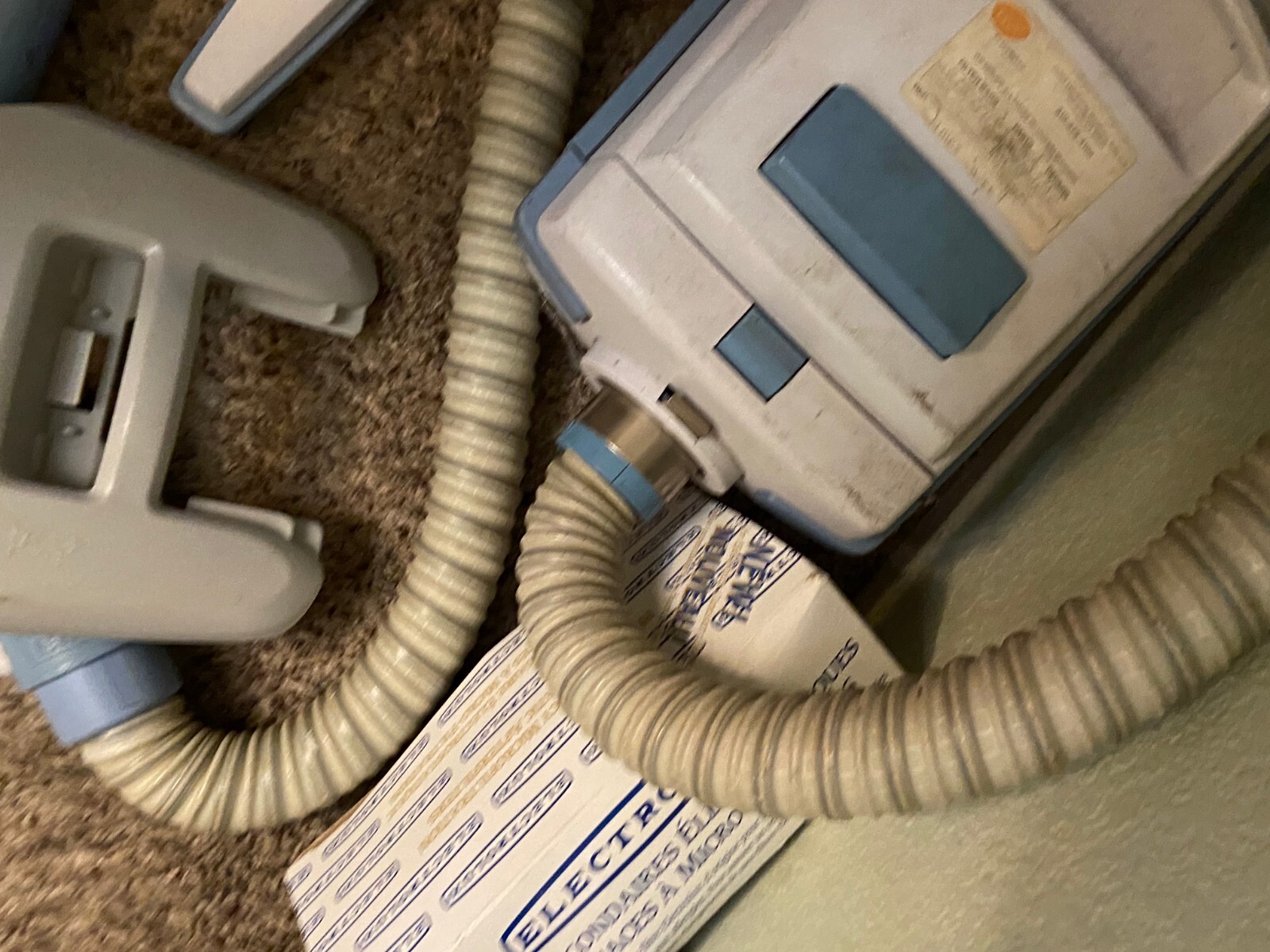 🍌 Electrolux Aerus 5000 Canister Vacuum Cleaner w/Accs, Nozzles Heads