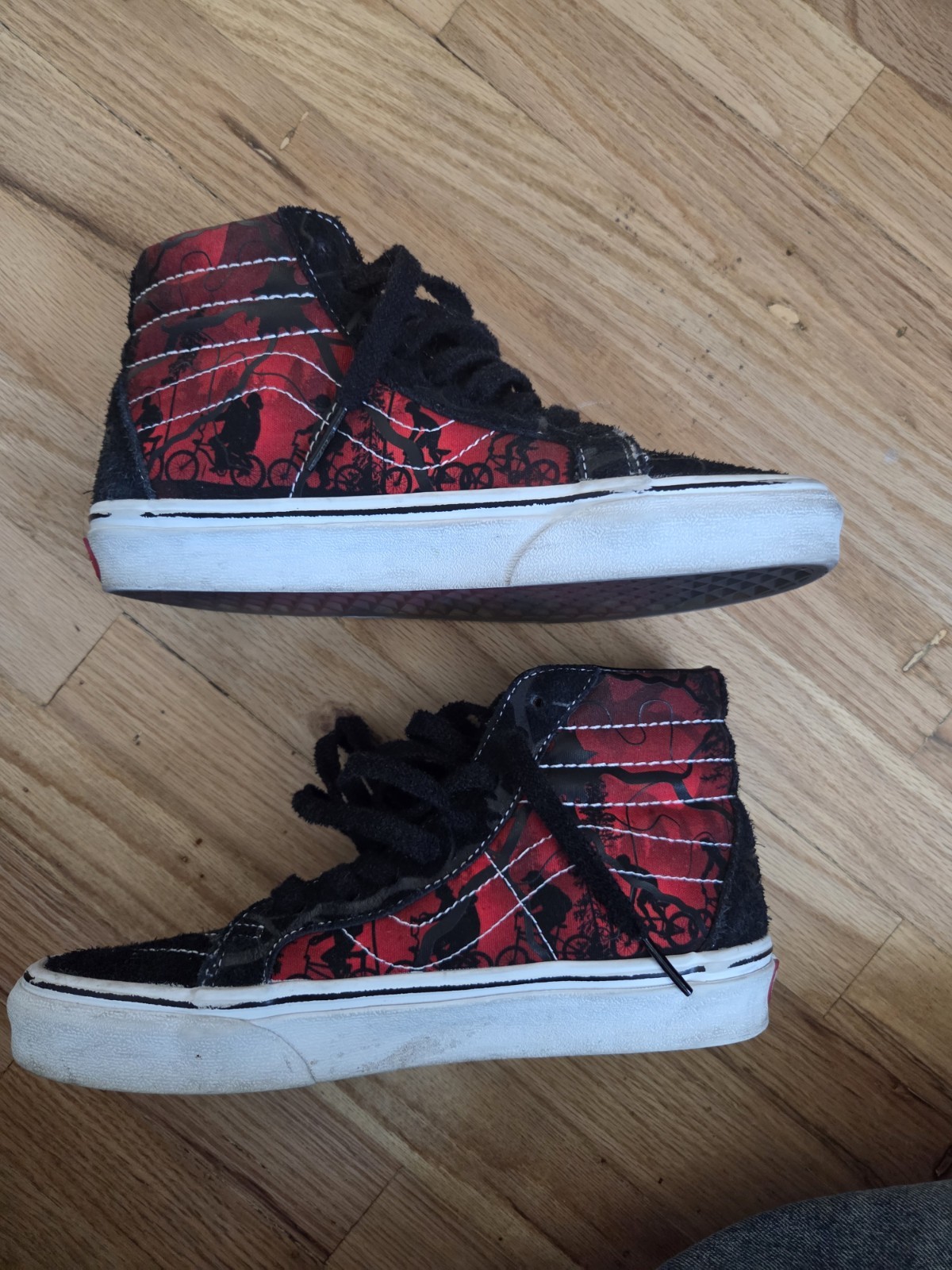 Stranger Things VANS - image 3