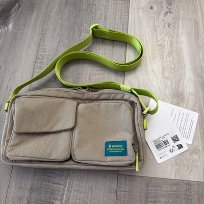 バッグ liju Canvas Sling Bag green NWT Lululemon Multi-Pocket Crossbody Bag 2.5L SHOK/SOUR Sheer Oak