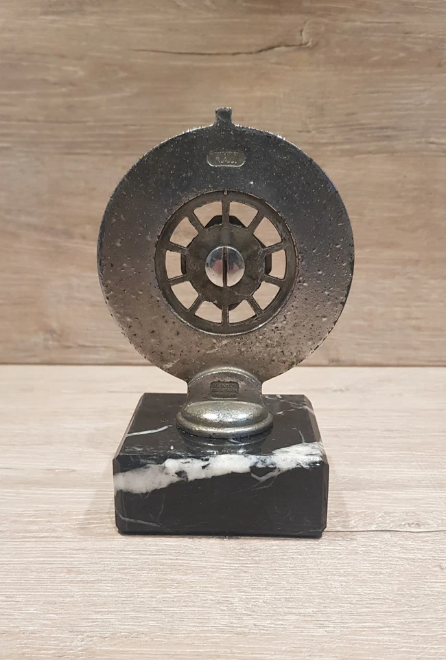 Vintage RAC (Type 4) Associate Member Radiator / Grille Badge, dated 1929-1932 - Image 3 of 4