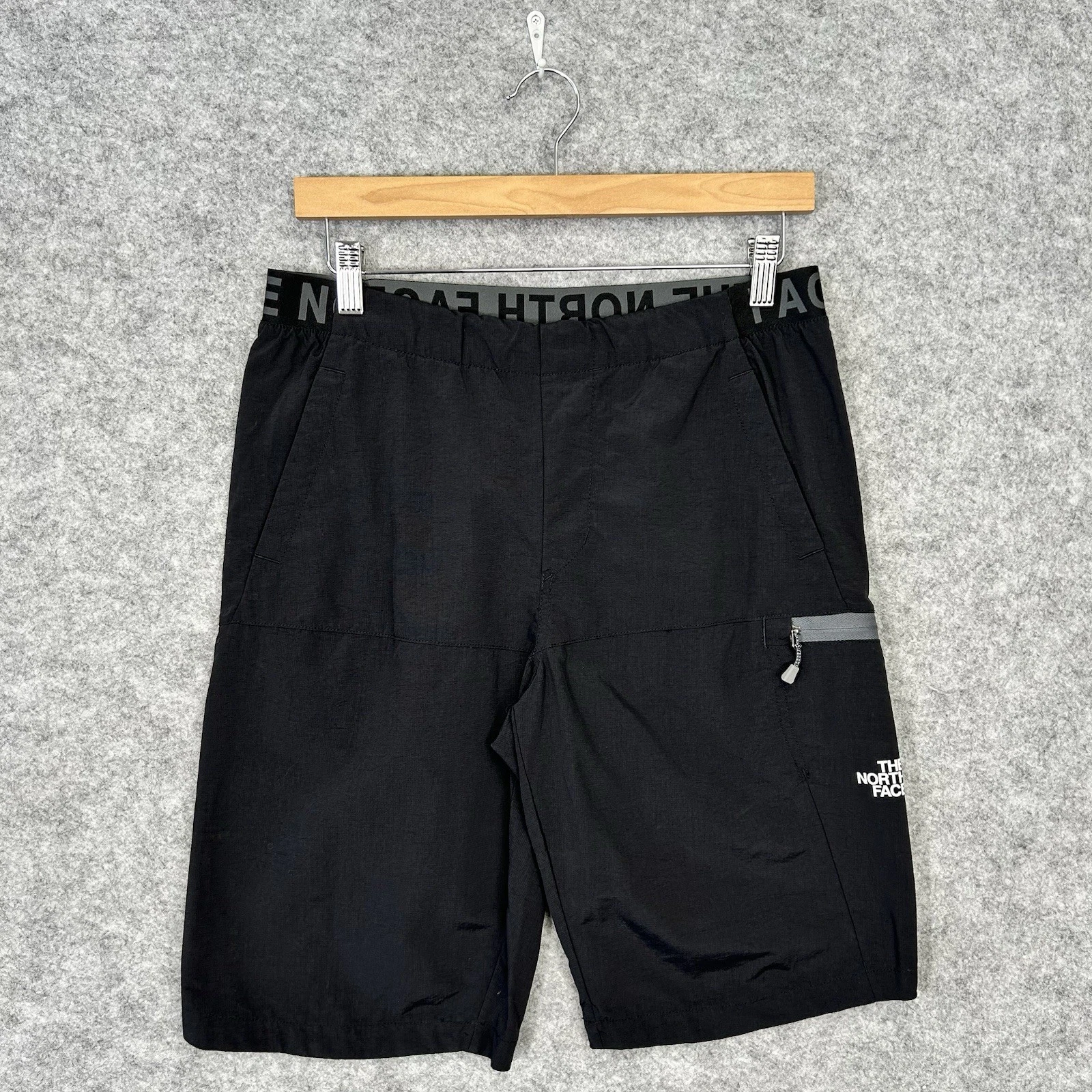The North Face Shorts Mens Small Black Woven Cargo Outdoors Hiking Summer C80