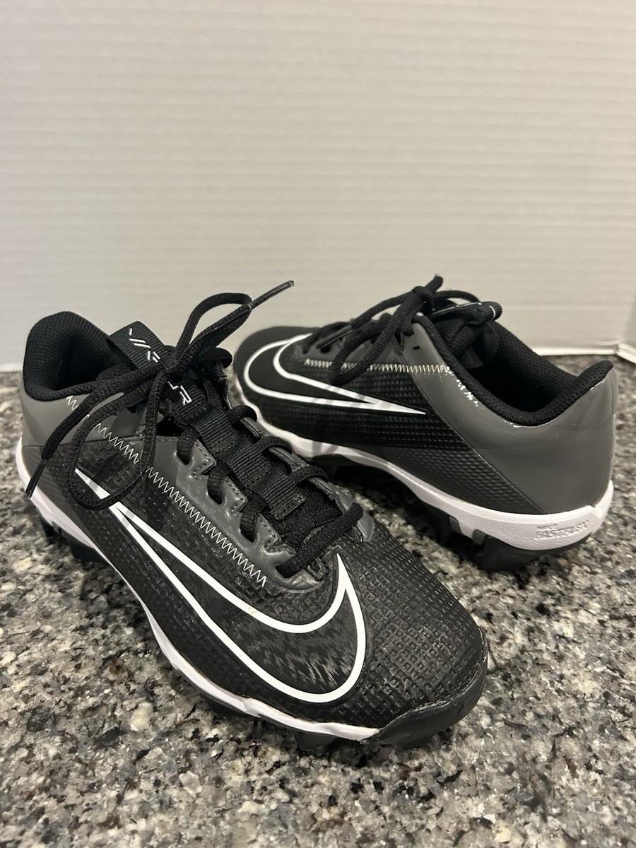 size 2 youth football cleats