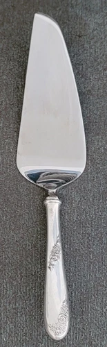 Sweetheart Rose By Lunt Sterling Silver Cake/Pie Server (No Initials)