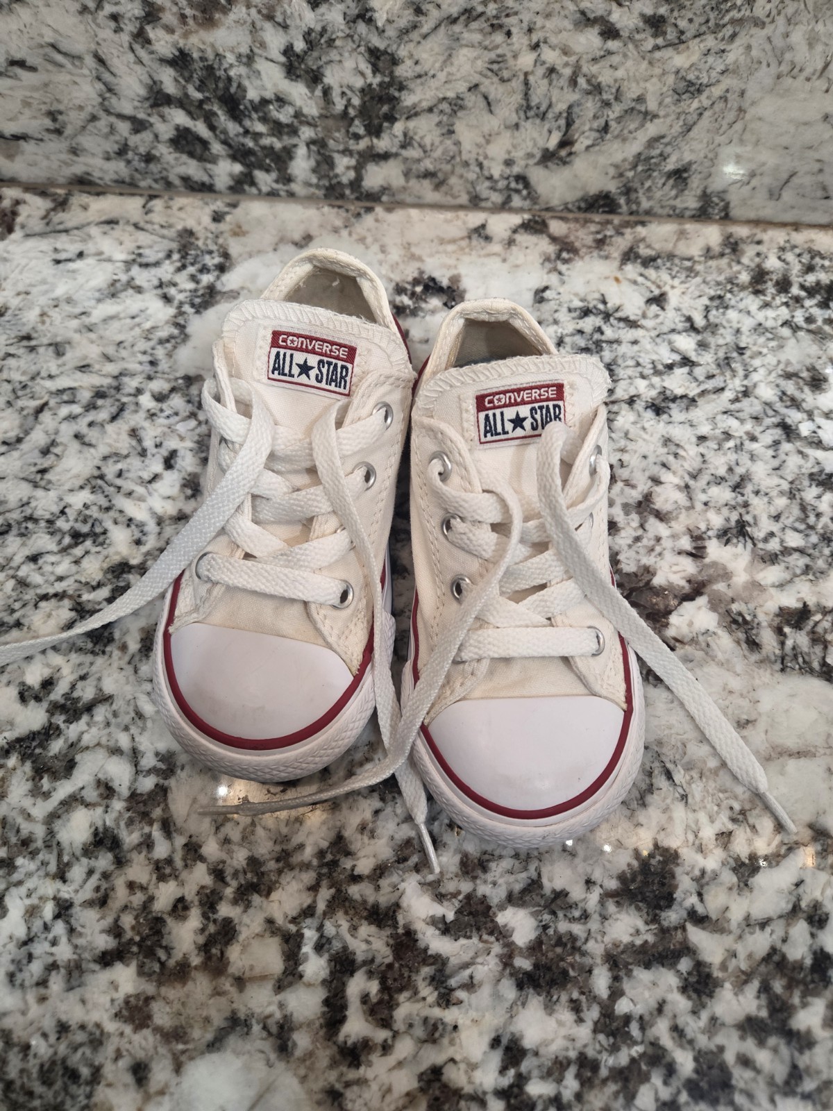 Converse All Star White Canvas Low Top Sneakers Unisex Kids Size 8 thumbnail 3