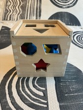 Melissa and Doug Classic Toy Wooden Shape Sorting Cube  12 Blocks