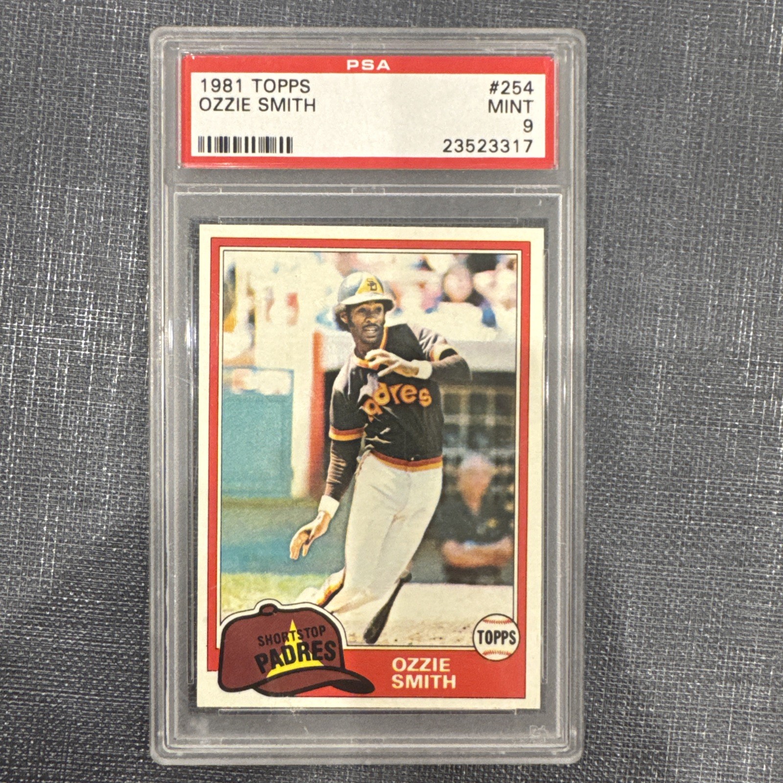1981 TOPPS #207 OZZIE SMITH PADRES HOF PSA 9 !!!!!