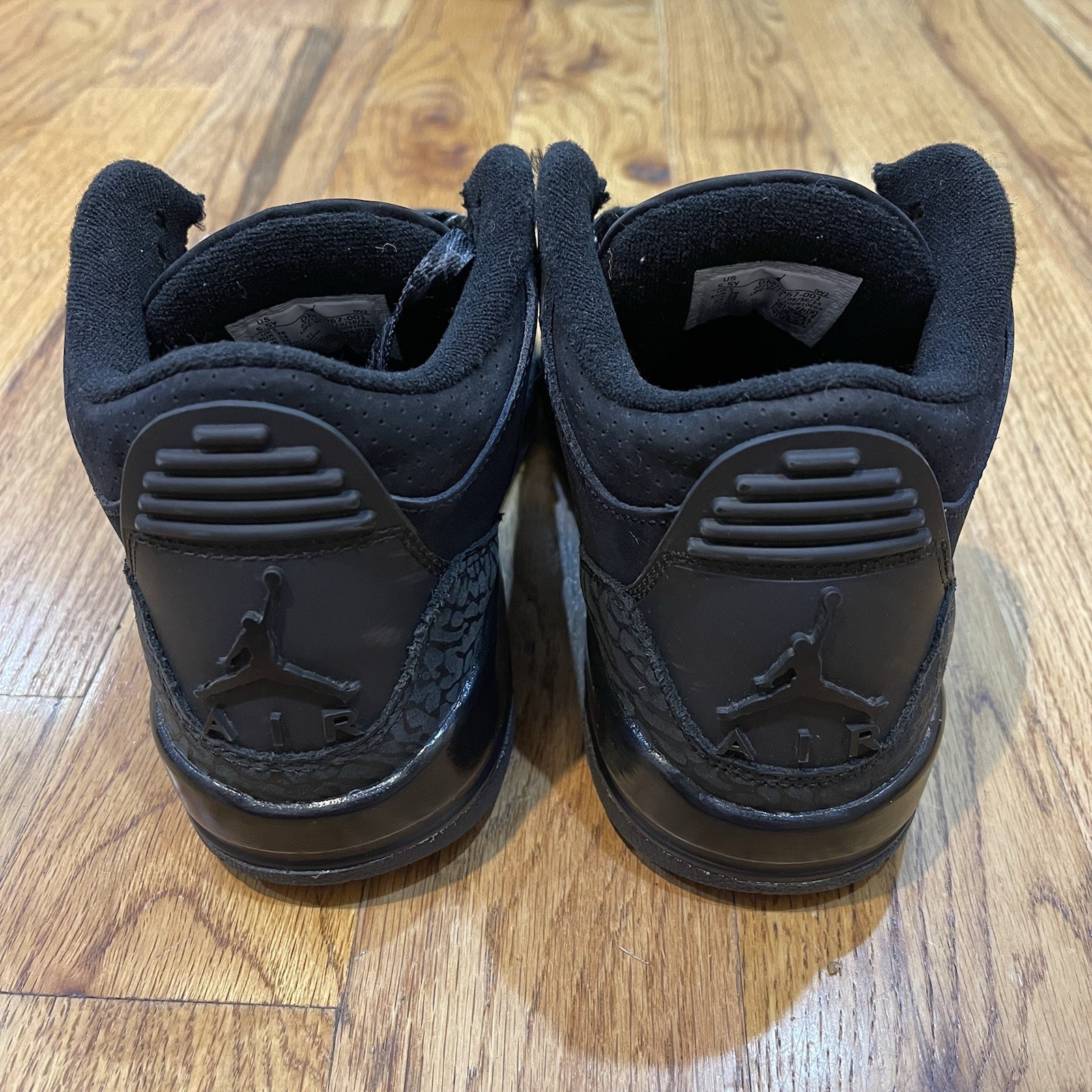 Nike Air Jordan 3 Black Cat DM0967-001 GS Size 5.5Y thumbnail 6