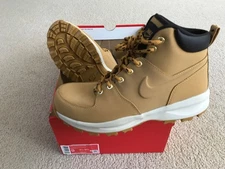 Nike Manoa Leather Mens MID Hiking  Shoes  Size: 9 Color: Brown, NewWithoutBox