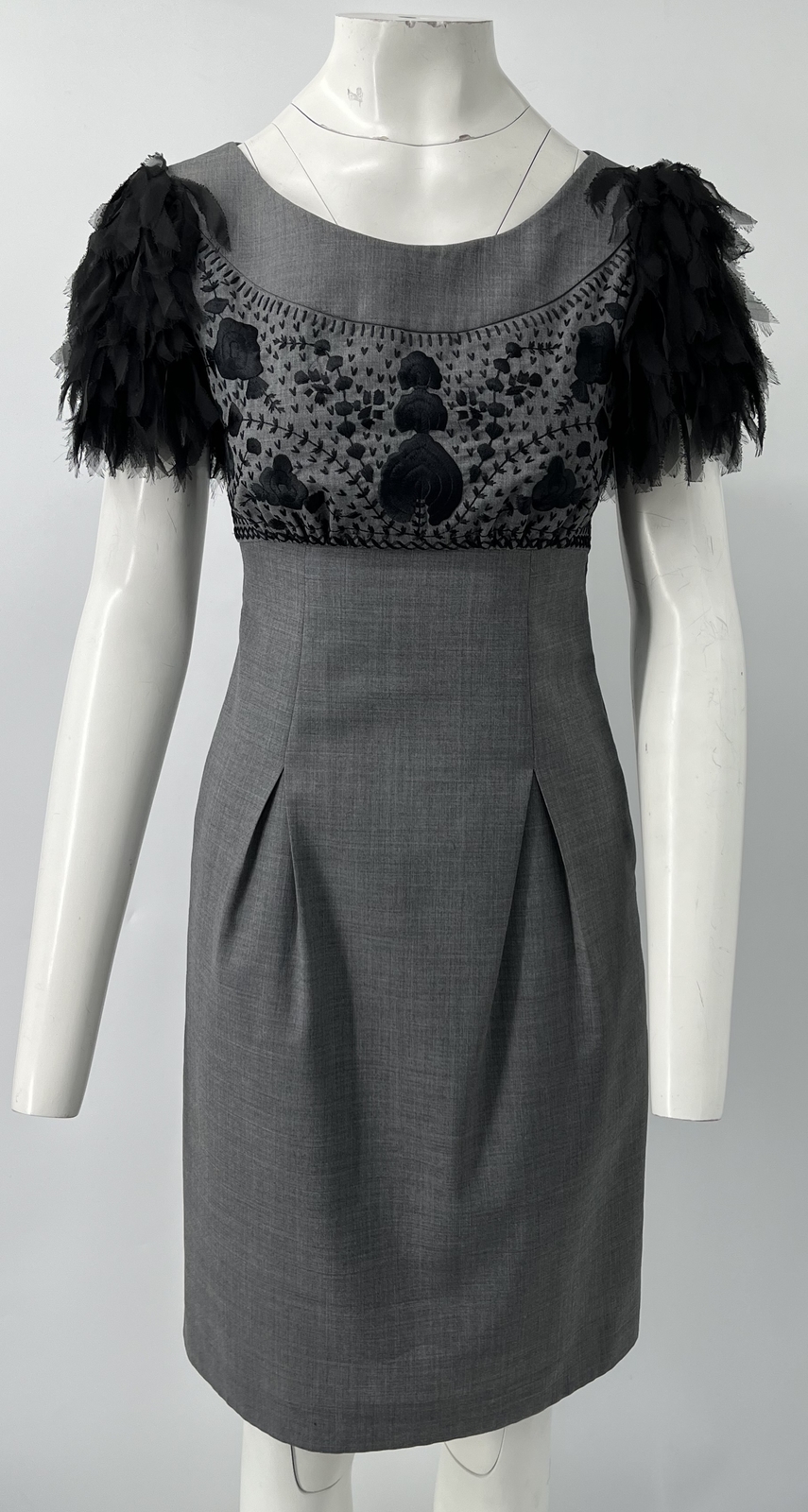 Philosophy di Alberta Ferretti Gray Floral Embriodered Fringe