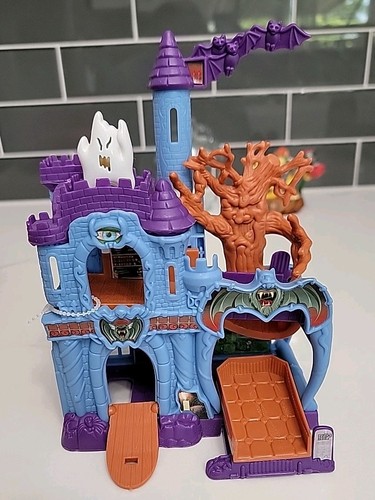 Matchbox Haunted Castle Adventure Playset Only Kids Fun Toy Mattel 2004 Vintage - Picture 2 of 5