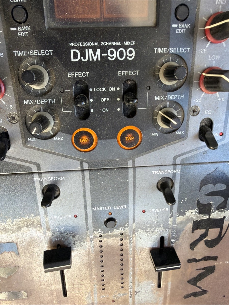 Pioneer DJM-909 2-Channel Analog & Digital DJ Mixer, Fader Start