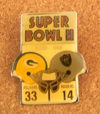 Super Bowl 2 II GB Packers Raiders pin Starline Green Bay Oakland yellowing NFL