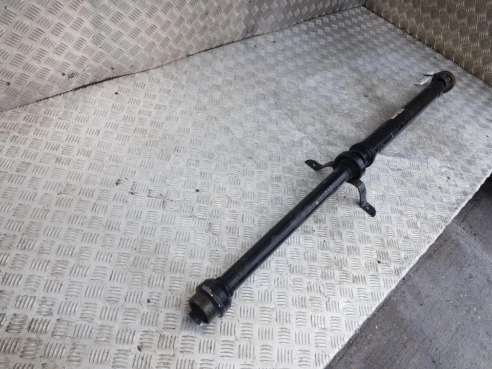 Árbol de transmisión delantero AUDI A6 4G0521101K 3.0 DIÉSEL 7 VELOCIDADES AUTOMÁTICO MK4 C7 2015 Foto 3 de 4